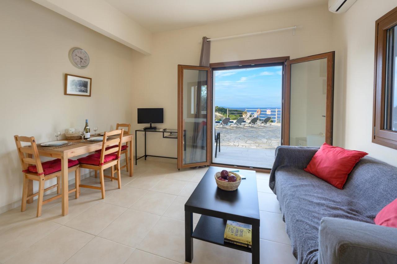 Pangolas Apartments Paxos Longos  Экстерьер фото