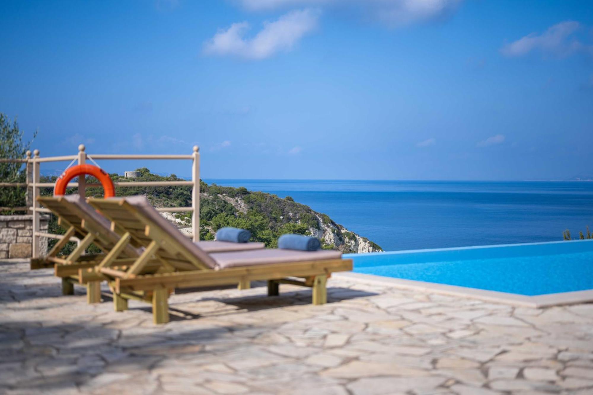 Pangolas Apartments Paxos Longos  Экстерьер фото
